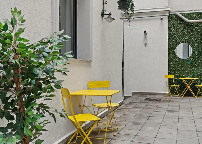 Old Town Quad * بوخارست